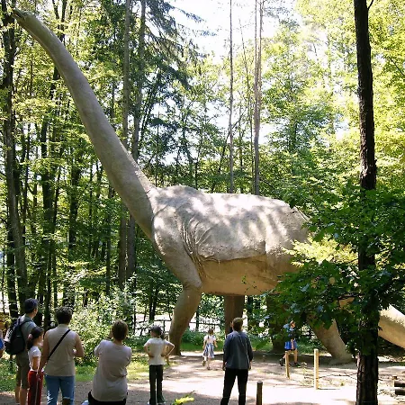 Baumhotel Styrassic Park Bernreith (Styria)