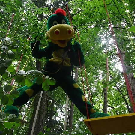 Hotel Baumhotel Styrassic Park 3*
