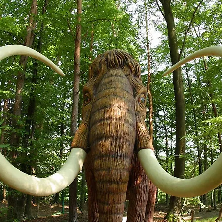 Baumhotel Styrassic Park Hotel Bernreith (Styria)